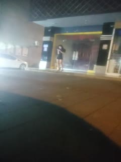 新片速递最牛视角偷拍探花《素质嫖客》夜探红灯区等了很久才搞到刚被其他嫖客草过的旗袍少妇二手逼